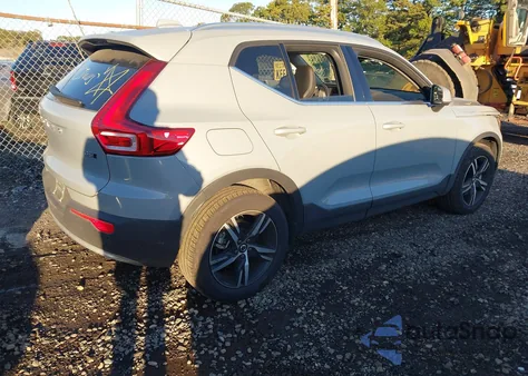 2025 Volvo Xc40 B5 Core Bright Theme from USA, damaged, VIN YV4L12UJ5S2566748